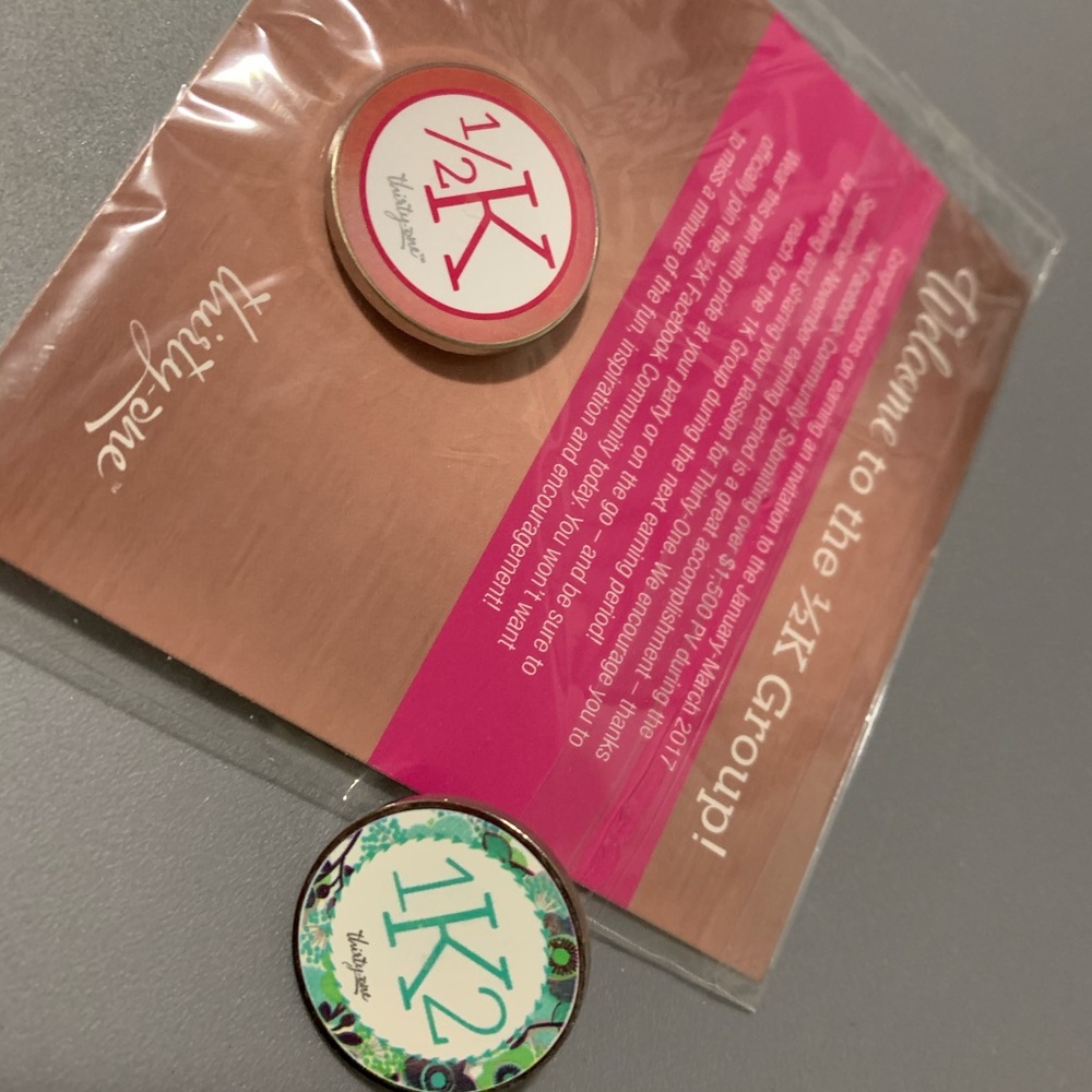 Thirty one 1/2k and 1k pins rare